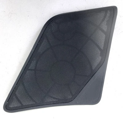BMW Z4 Series E89 Rear Right Driver Speaker Trim Cover 9147546 - Image 1 of 3