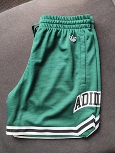 ADIDAS Mens Green Varsity Shorts Size Medium Basketball Heavyweight NWOT - Picture 1 of 5
