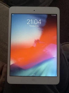 Apple iPad Mini 2 2nd -32GB- Silver (Wi-Fi Only) A1489 - Picture 1 of 3