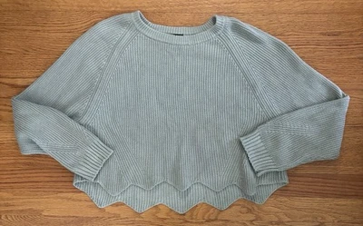 Atmosphere Cropped Sweater Women’s USA 14 Mint Green Crew Neck Zigzag Hem Top - Image 1 of 4