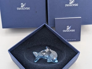 ~NUOVO~Swarovski Crystal~**Un DELFINO**~Austria~680506~BOX & COA~Blu~1,5" LUNGO - Foto 1 di 9