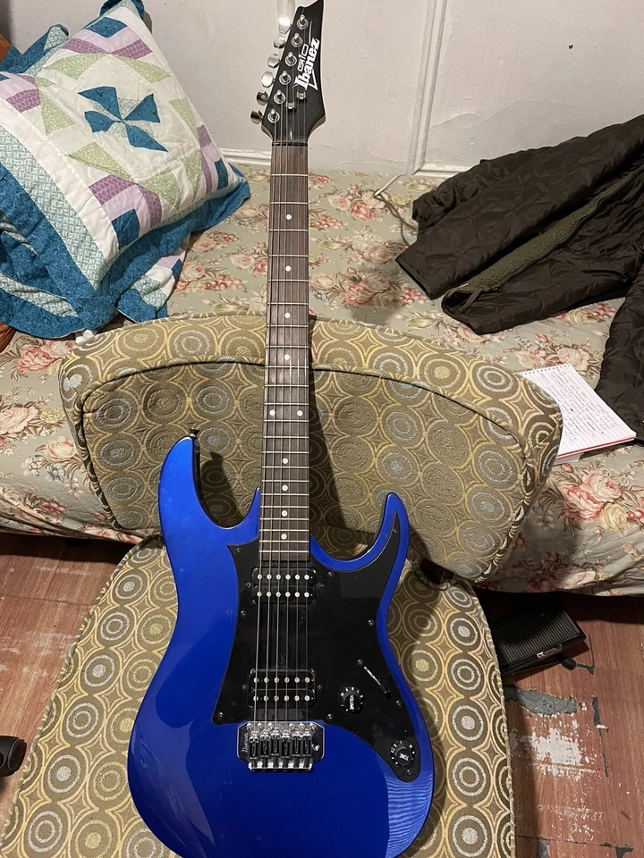 Ibanez GIO GSI5090492 Electric Guitar Right Handed Blue - Image 1 of 2