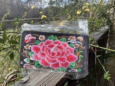 Chinese Women's Embroidered Floral Black Zip Large Organizer Clutch Wallet - Photo 1/4