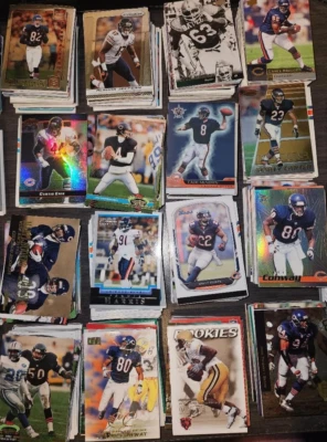 Lote de 200 cartas del equipo de los Chicago Bears - Sin Dups - Años 80-2010 con estrellas de la corte Foto 1 de 4