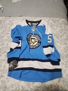 Camiseta deportiva autografiada de los pingüinos de Deryk Engelland TOTALMENTE NUEVA - Imagen 1 de 3
