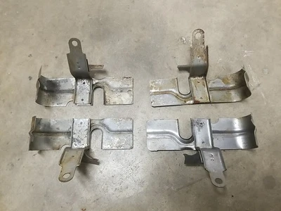 NOS 1957-79 Camaro  Chevelle Nova Corvette Spark Plug Wire Heat Shield GM Chevy - Image 1 of 4