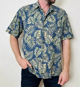 Camicia Tori Richard uomo Honolulu hawaiana con bottoni piccola floreale palme blu USA - Foto 1 di 16