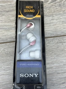 Sony MDR-EX32 Stereo Headphones Pink White In-Ear Earbuds Rich Sound New Sealed - Picture 1 of 3