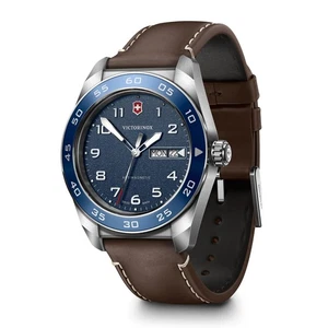 Orologio da uomo VICTORINOX Swiss Army 242040 in acciaio inossidabile argento... - Foto 1 di 11