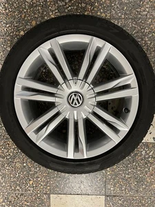 Originaler Satz VW Alufelgen Geneva mit Sommerreifen & Abdekungen - Bild 1 von 23