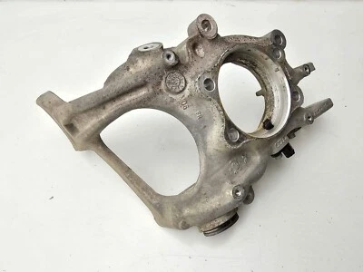 AUDI A6 S6 2012-2018 eje trasero izquierdo nudillo OEM 8R0505435C Foto 1 de 4