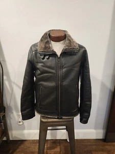 GUESS Men's Faux Black Leather & Fur Bomber Jacket Men's Size Medium - Picture 1 of 13