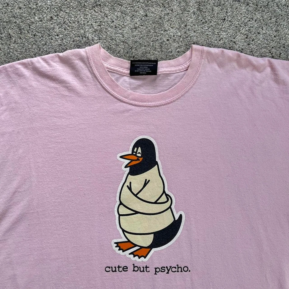 причудливый "милый, но психо" винтажный y2k юмор футболка мужская xl смешной bobby jack  - Изображение 1 из 4
