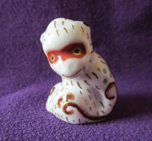 Vintage Chinese Sign of the Zodiac Year of the Monkey Thimble Ornament Oriental - Picture 1 of 12