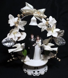 NICE Vtg 1950s Identified Bride Groom Bell Floral Doves Arch WEDDING Cake TOPPER - Picture 1 of 10