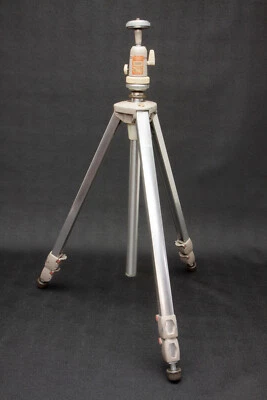 Trípode de aluminio vintage Linhof modelo S79 con cabeza esférica Alemania Occidental Foto 1 de 4