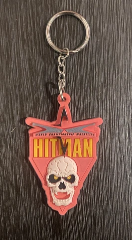 Vintage 1999 WCW Bret “The Hitman” Hart Rubber Keychain Wrestling. 3D Skull RARE Cover