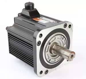 Yaskawa SGMGH-44ACA61 AC Servo Motor, 200VAC, 4.4kW, 1500RPM - Picture 1 of 9