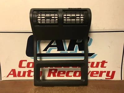 Chevrolet Corsica 1995 tablero bisel ventilación #211 Foto 1 de 4