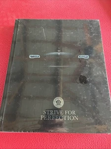 Rolls Royce Owners Club Strive For Perfection Brand New (Factory Sealed) HC 2016 - Picture 1 of 4