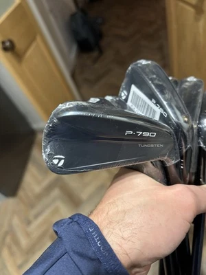 TaylorMade P790 Black Edition - Image 1 of 4
