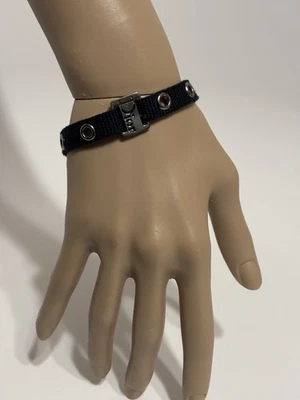 Pulsera De Colección Christian Dior por John Galliano Logo Ojales Negros Foto 1 de 4