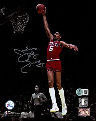 Foto firmada por Julius "Dr. J" Erving 8x10 Philadelphia 76ers Beckett Wit Foto 1 de 2