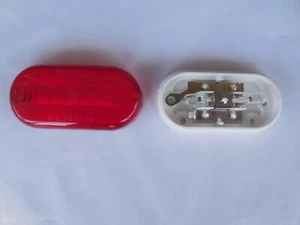 NEW Peterson Mfg Red Clearance Marker Light SAE-P2 PC-76 PM-134-151 W/ BULBS - Picture 1 of 1