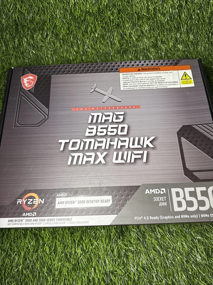 MSI - B550TMHWKMWI - MSI MAG B550 TOMAHAWK MAX WIFI Desktop Motherboard - AMD