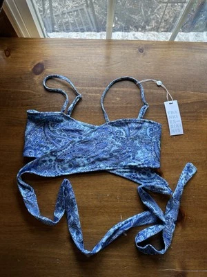 Top de bikini Frankie’s Bikinis nuevo con etiquetas Falcon Shine Wrap azul cachemira talla mediana Foto 1 de 4