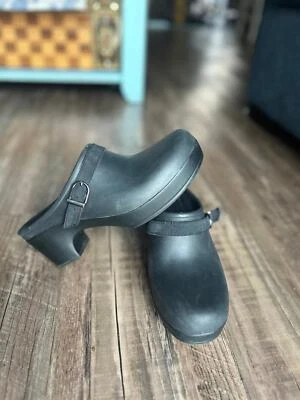 Zueco de tacón estilo cocodrilo para mujer talla 8 Foto 1 de 4