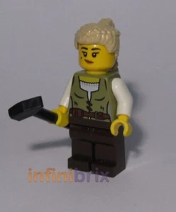 Lego Carpenter Female Blacksmith Minifigure from set 10332 NEW Castle cas582 - Picture 1 of 1