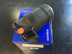 GENUINE VOLVO FUEL FILTER HOUSING & FILTER 31303261 S60 V70 S80 XC90 D5 MY2004 > - Picture 1 of 1