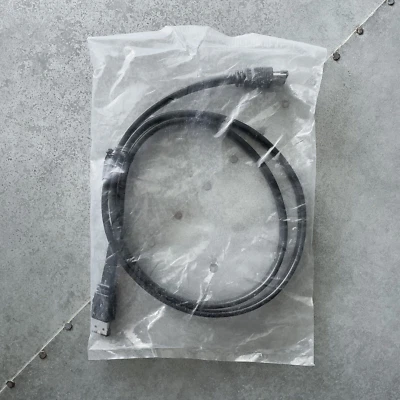 3ft eSATA II Cable -Male-to-Male eSATA- 3ft - In Original Packaging BRAND NEW! - Image 1 of 3