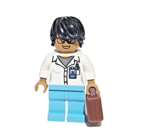 LEGO Doctor Nurse Minifigure Medical Bag City Hospital Medic Healthcare Worker - Picture 1 of 2