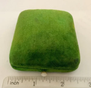 Antiguo joyero de terciopelo, verde con pulsador - Imagen 1 de 5
