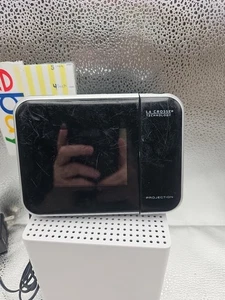 Lacrosse Technology Projection Alarm Clock with Indoor Temperature and Calendar - Picture 1 of 5