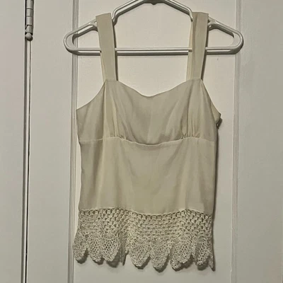 Blusa de encaje babydoll crema 100 % seda Spenser Jeremy petite talla mediana petite Foto 1 de 4