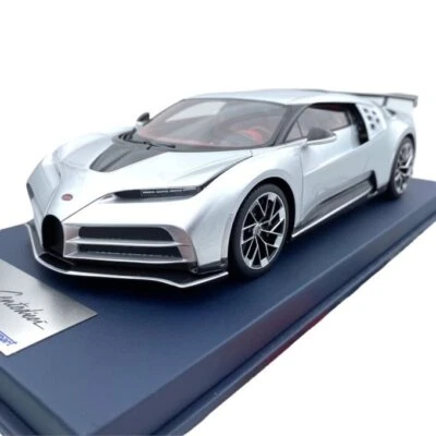 Modellino Auto LookSmart 1/18 Bugatti Centodieci Production Version Silver - Immagine 1 di 4