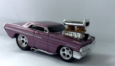  Muscle Machines 1962 Pontiac Catalina 1/64 DIECAST -- 62 Catalina  - - Image 1 of 4