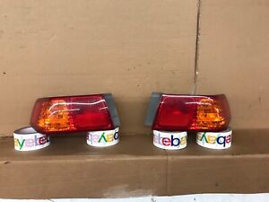 2000-2001 TOYOTA CAMRY REAR TAIL LIGHT OUTER SET LEFT RIGHT OEM 