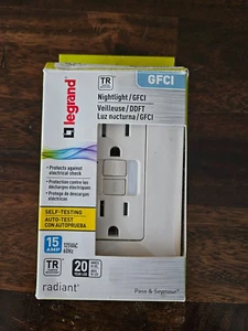 ⚡ Legrand 1597NTLTRLACC4 GFCI Salida de luz nocturna Almendra NUEVO SELLADO ⚡ - Imagen 1 de 3