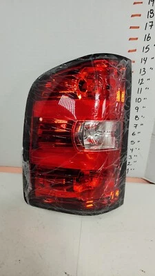 2007-2013 Chevrolet Silverado 1500 Left Tail Light Driver Side LH SAE 25958482 Foto 1 de 4
