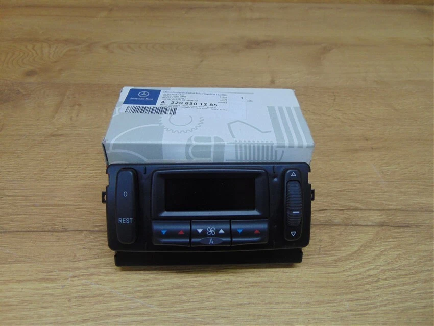 Air Condition Operating Unit Genuine Mercedes W220 - A2208301285 - Image 1 of 1