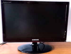 Samsung SyncMaster 20" P2050 Monitor - LS20LRZKUV/EN - DVI - VGA - Bild 1 von 6