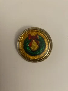 Prendedor de solapa de Navidad con corona P58 - Imagen 1 de 3