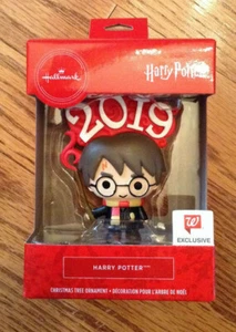 Hallmark Harry Potter 2019 Harry Potter caja roja adorno Walgreens excl nuevo en caja - Imagen 1 de 4