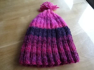 weiche handgestrickte Mütze  rosa-rot - Bild 1 von 4