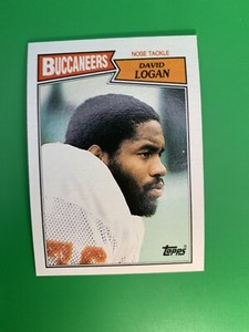 1987 Topps David Logan UER #391 Tampa Bay Buccaneers