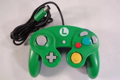 Club Nintendo Official GameCube GC Controller Luigi Green Limited - Image 1 of 3